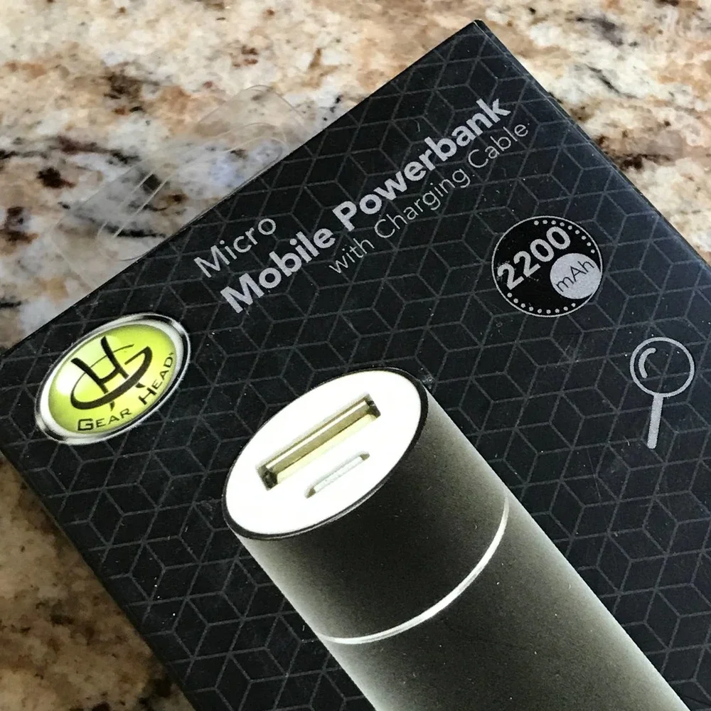 Gear head Micro Mobile Powerbank with Charging Cable NEW - Picture 1 of 7
